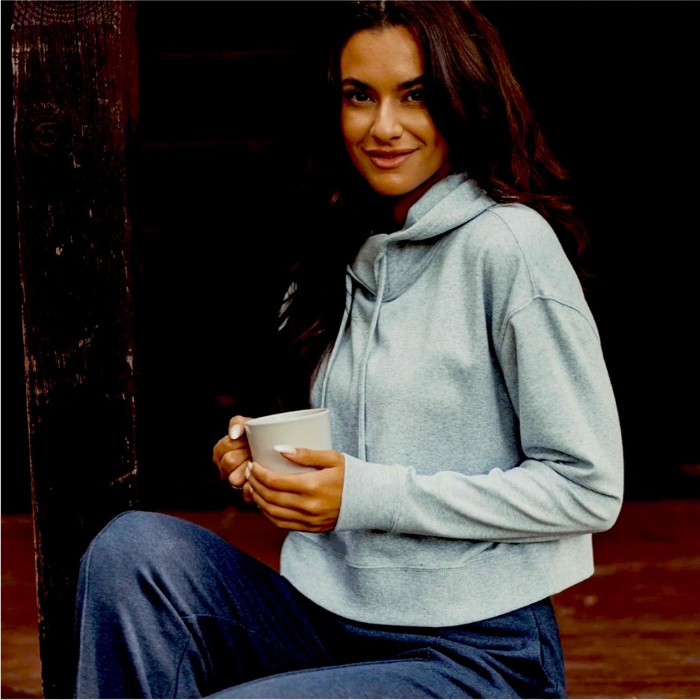 Extra Soft Cotton Blend - Puremeso Blue-Grey Cropped Hoodie - Normal Brand